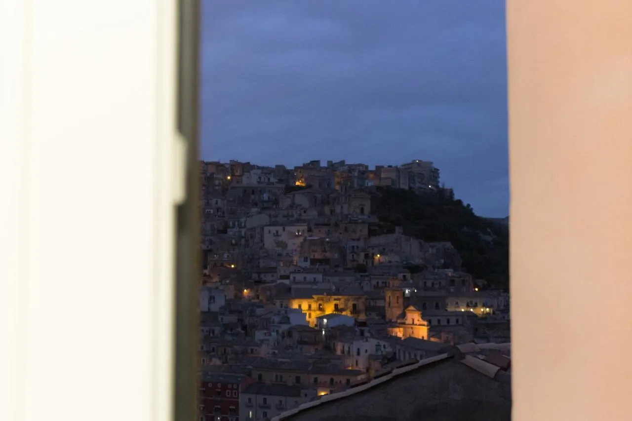 Oikos - Ragusa Ibla Guest house